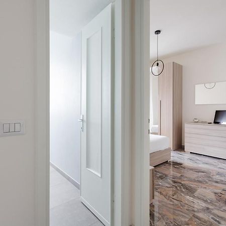 Dergano Comfy Apartment - 250 M Far From M3 Milan Exterior photo