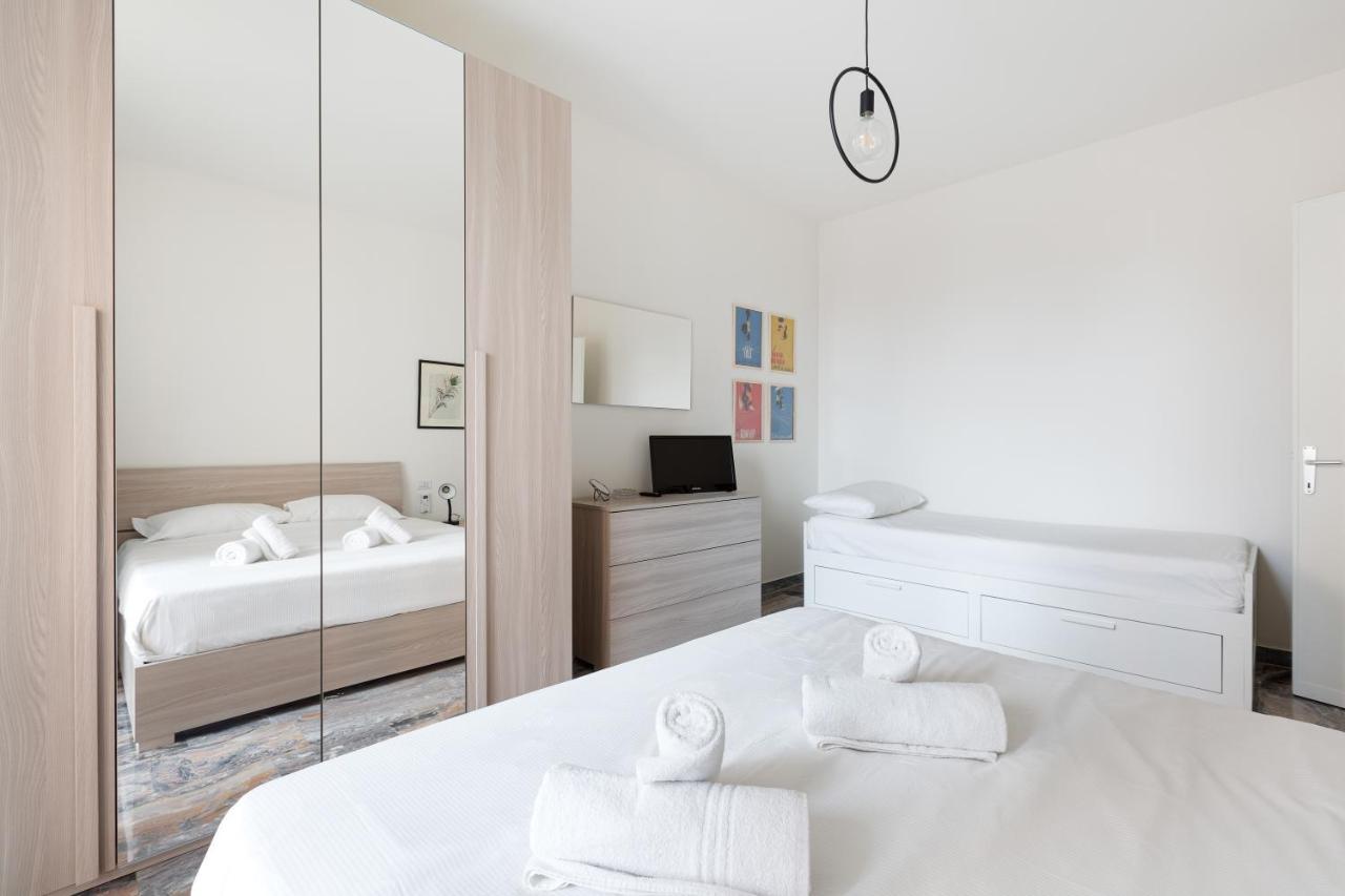 Dergano Comfy Apartment - 250 M Far From M3 Milan Exterior photo